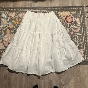Chic White Tiered Maxi Skirt